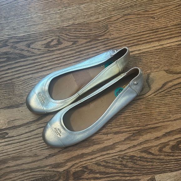Coach Chelsea Metallic Tmbld Ballet Flats Sz 8M - Picture 2 of 4